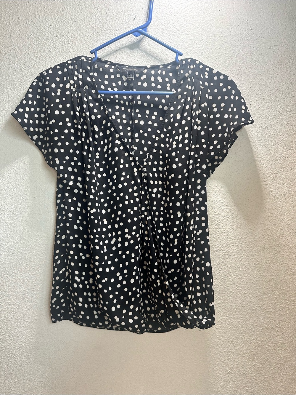 Banana Republic Black and White Polka Dot Surplice Blouse Womens XSmall